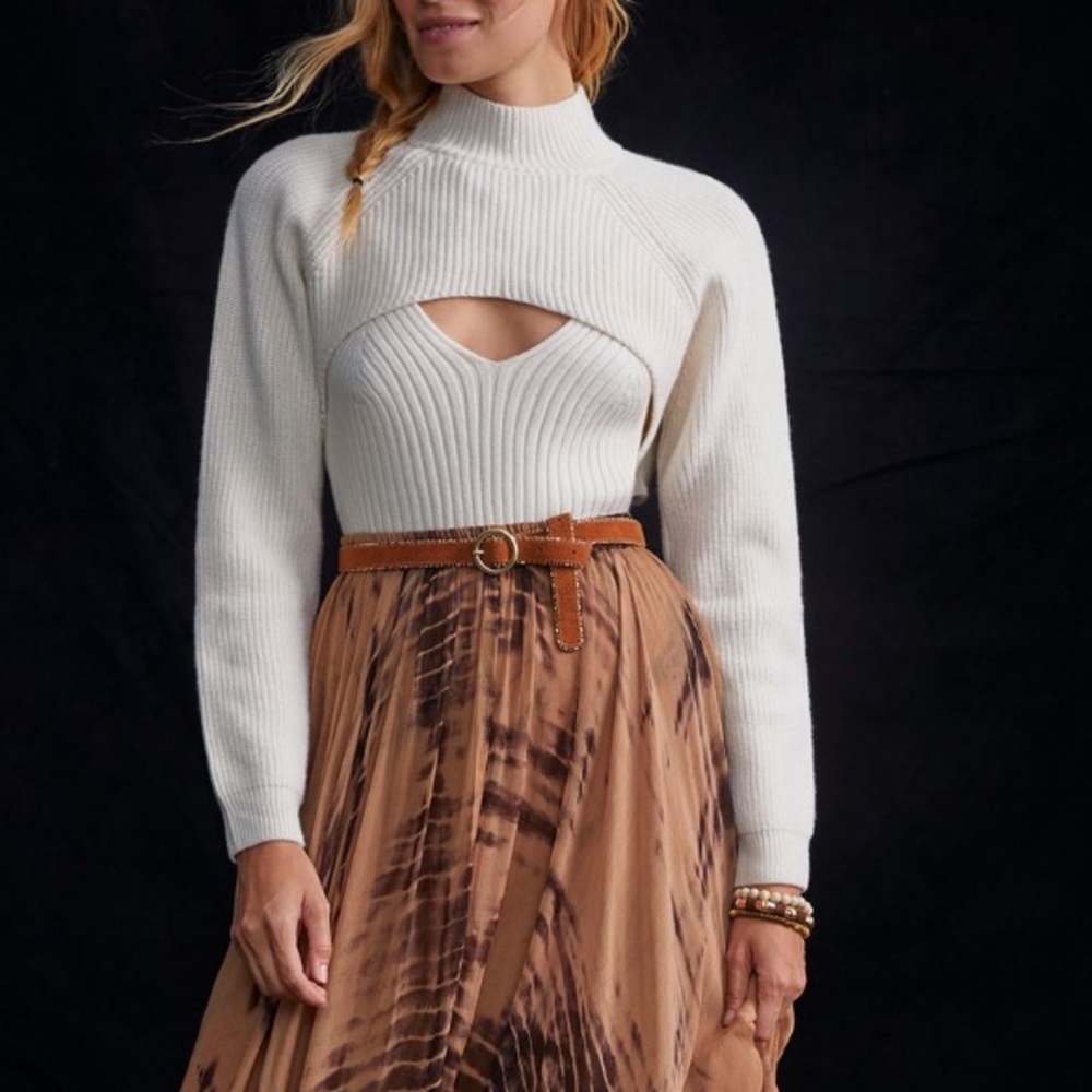 Turtleneck Cut-Out Shrug Set